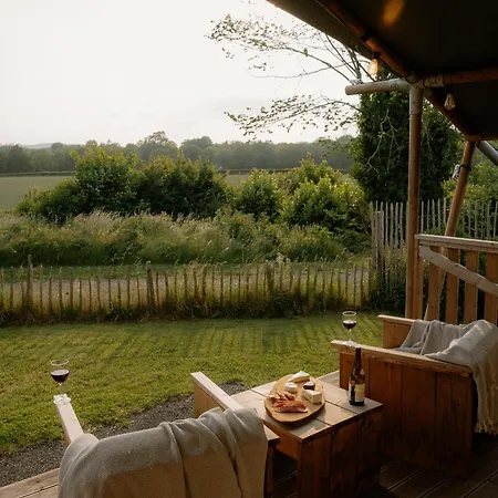 Mayfly Riverdale Yorkshire * West Tanfield